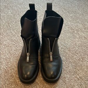 Zara zipper ankle boots